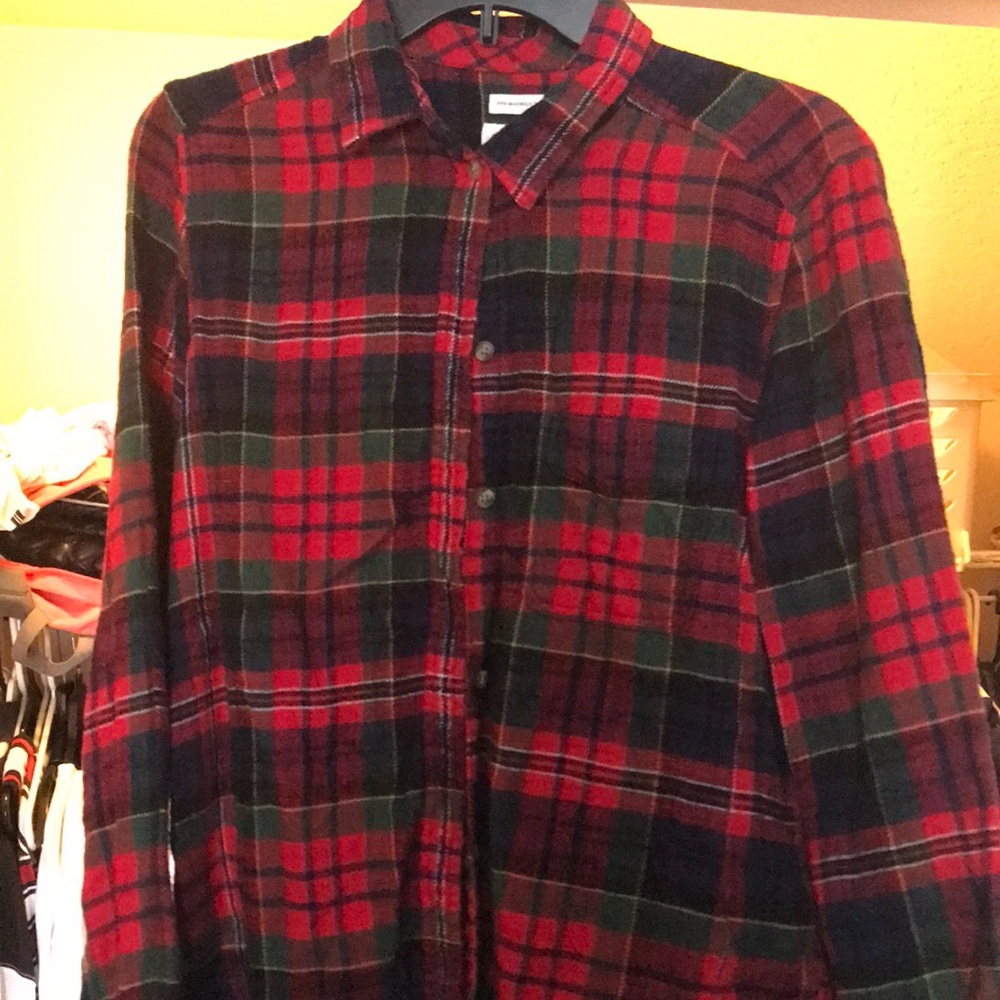 American Eagle plaid shirt fits like a small